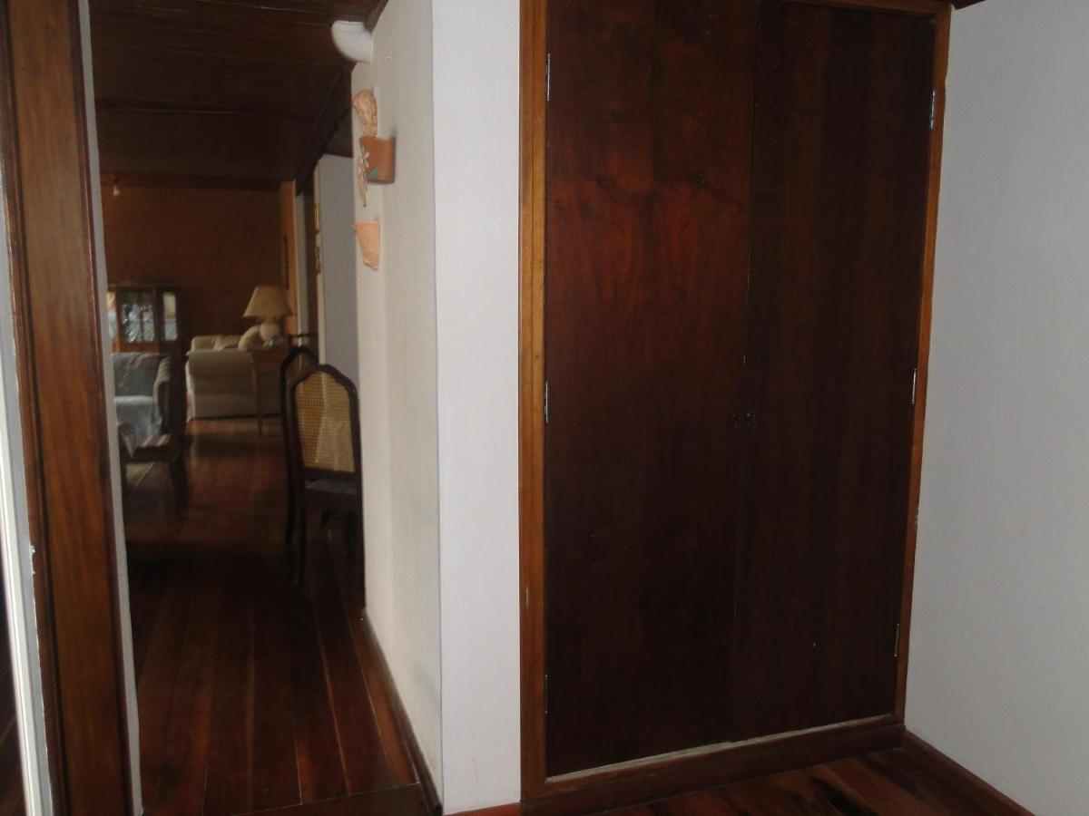 Casa Em Condominio Privado กังโปสดูจอร์เดา ภายนอก รูปภาพ