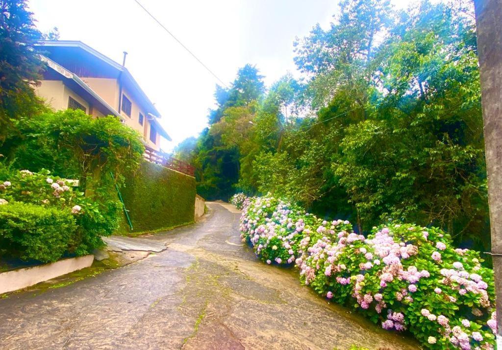 Casa Em Condominio Privado กังโปสดูจอร์เดา ภายนอก รูปภาพ